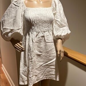 Elegant White Puff Sleeve Dress